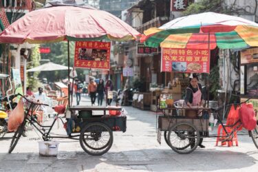 中国の就業状況：就業率、失業率、職業構成比、労働生産性を確認